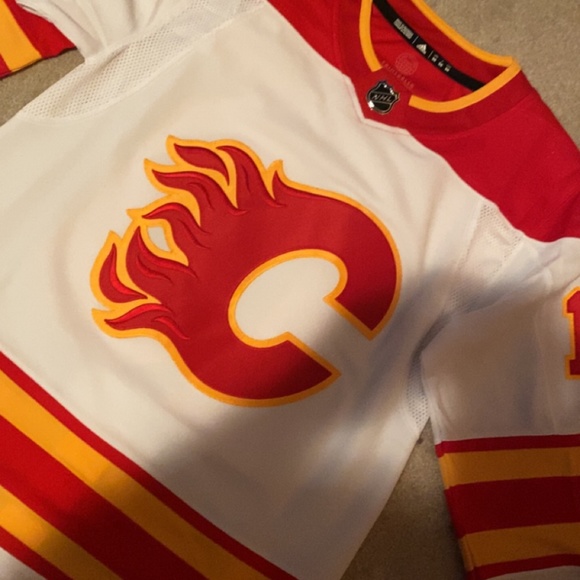 Calgary flames authentic jersey adidas - Picture 2 of 2